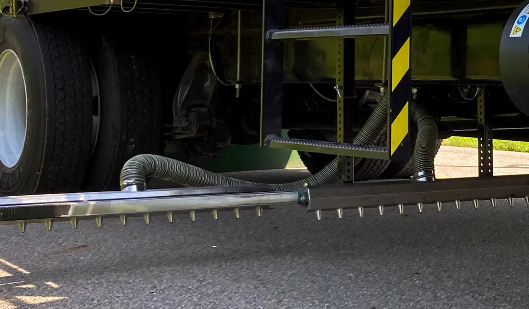 integrated blow off system